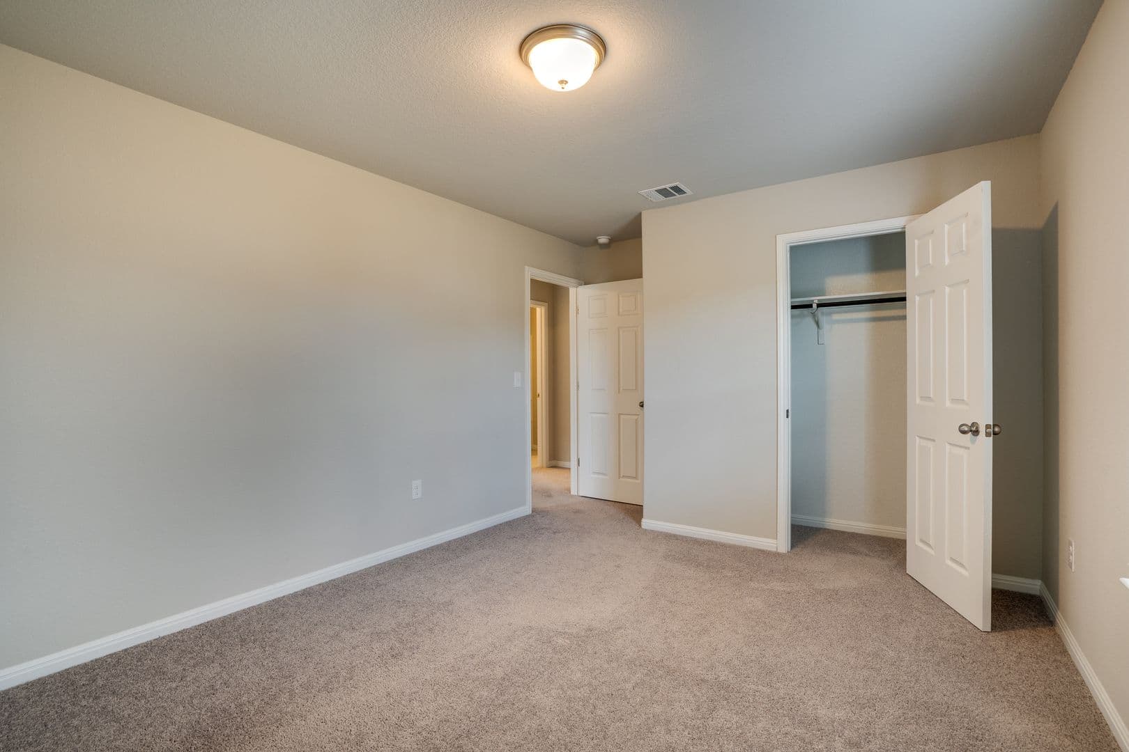 Leander House: 237 Hauser Drive