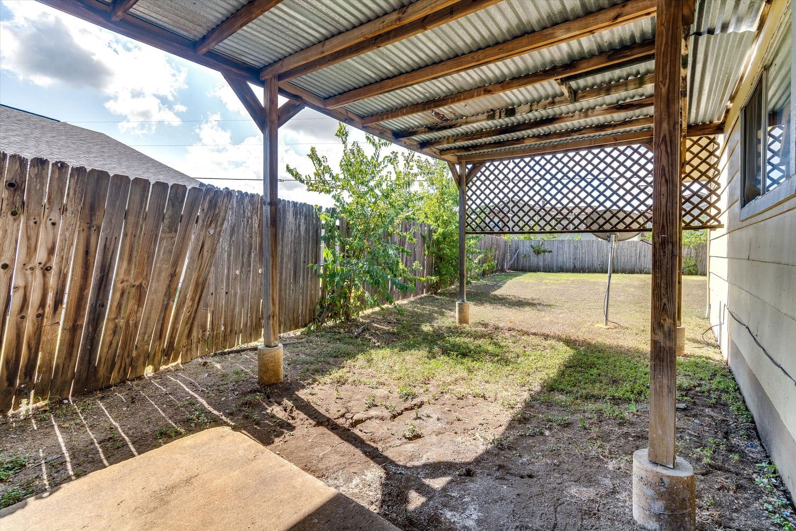 Round Rock House: 601 Misty Morning Way Unit #B