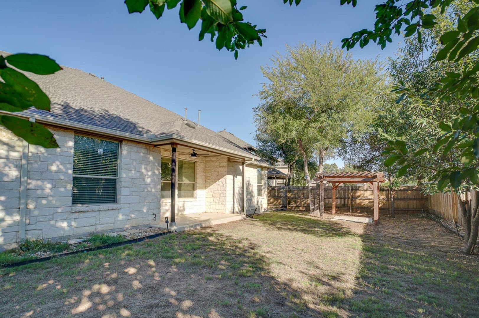 Leander House: 2509 Etta May Lane