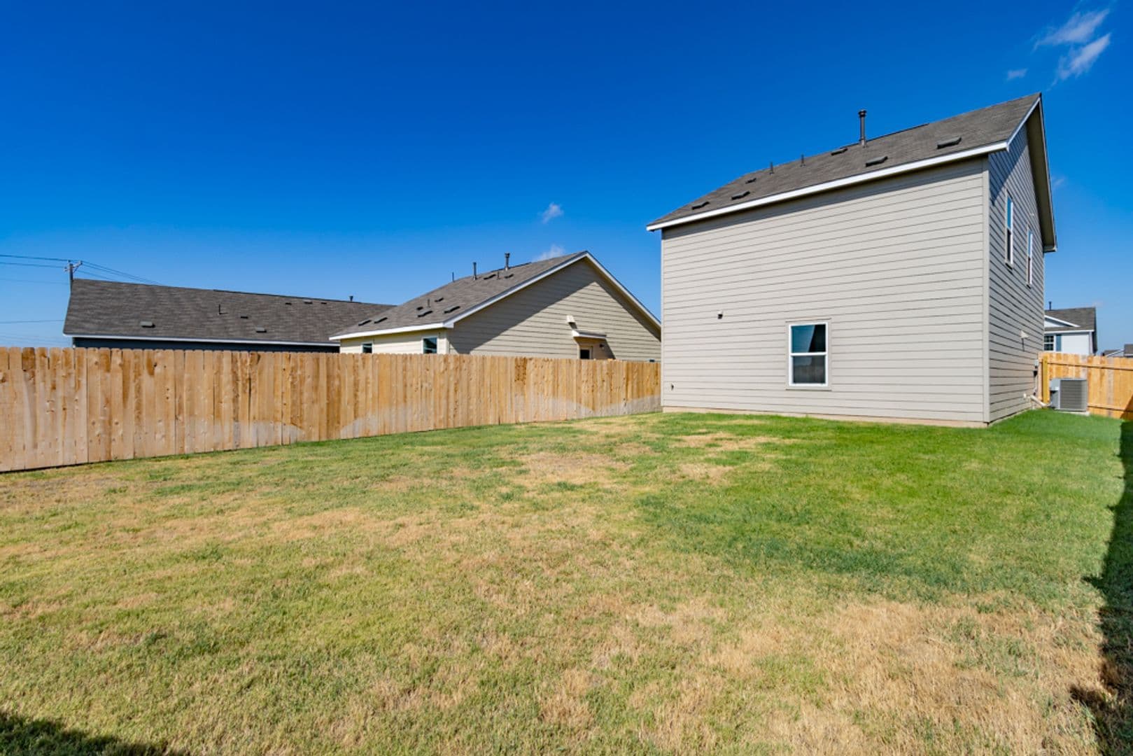 Elgin House: 17717 Oso Cv