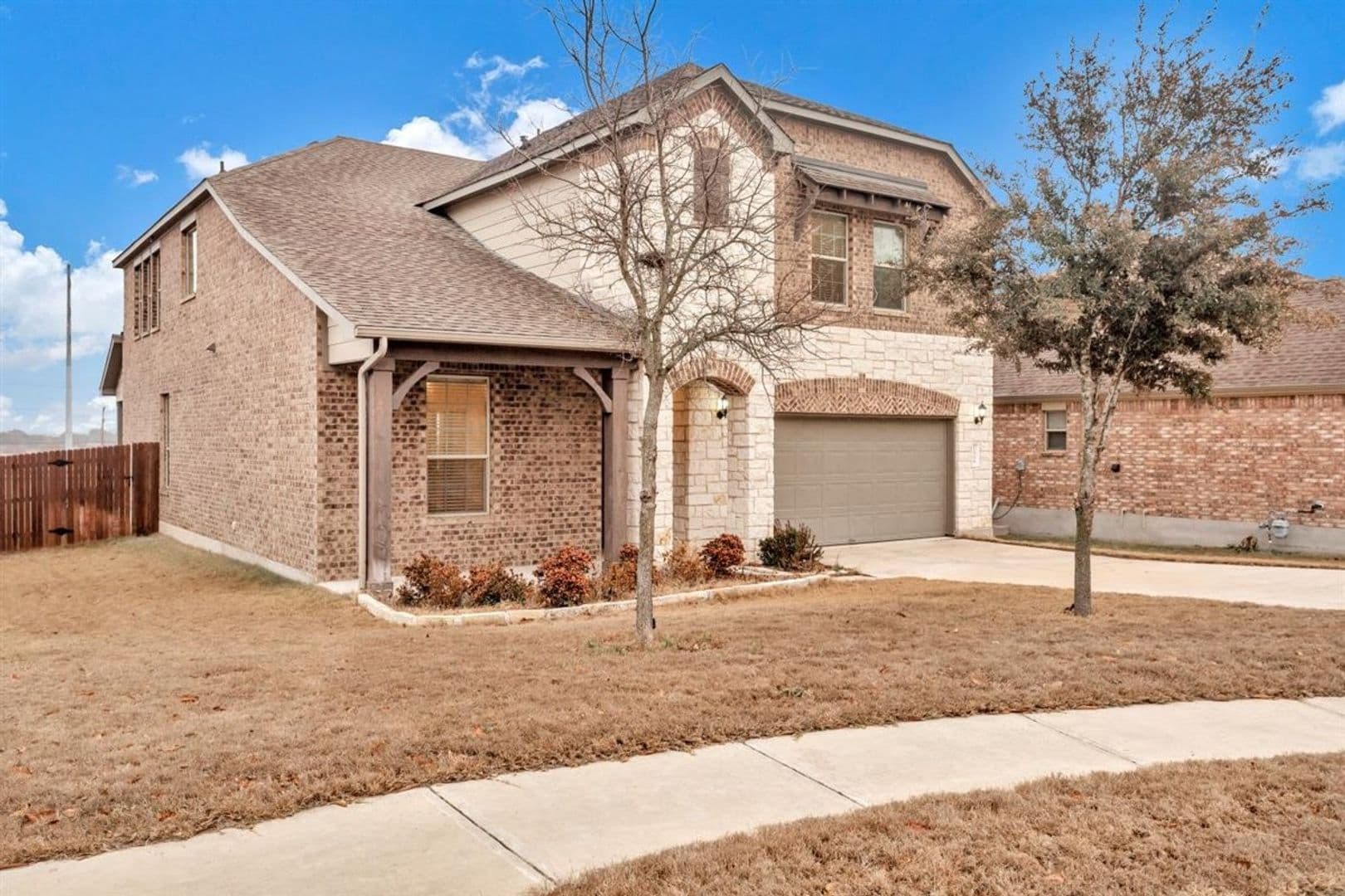 Leander House: 1908 Granite Springs Rd
