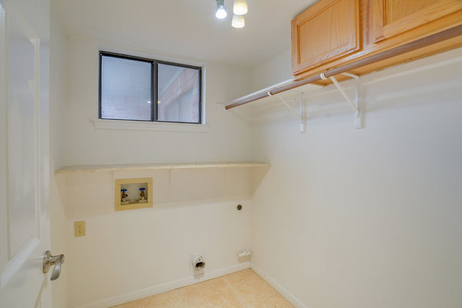 Austin House: 8625 Ephraim Rd