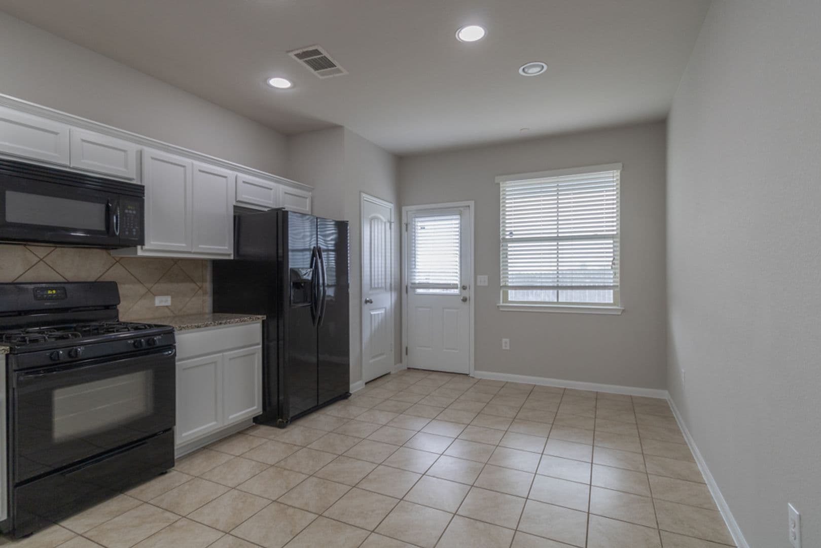 Round Rock House: 2880 Donnell Dr Unit #4101
