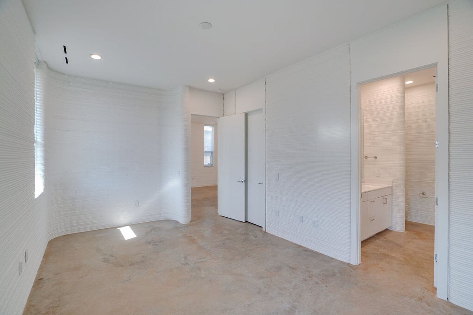 Georgetown House: 304 Painted Sunset Dr