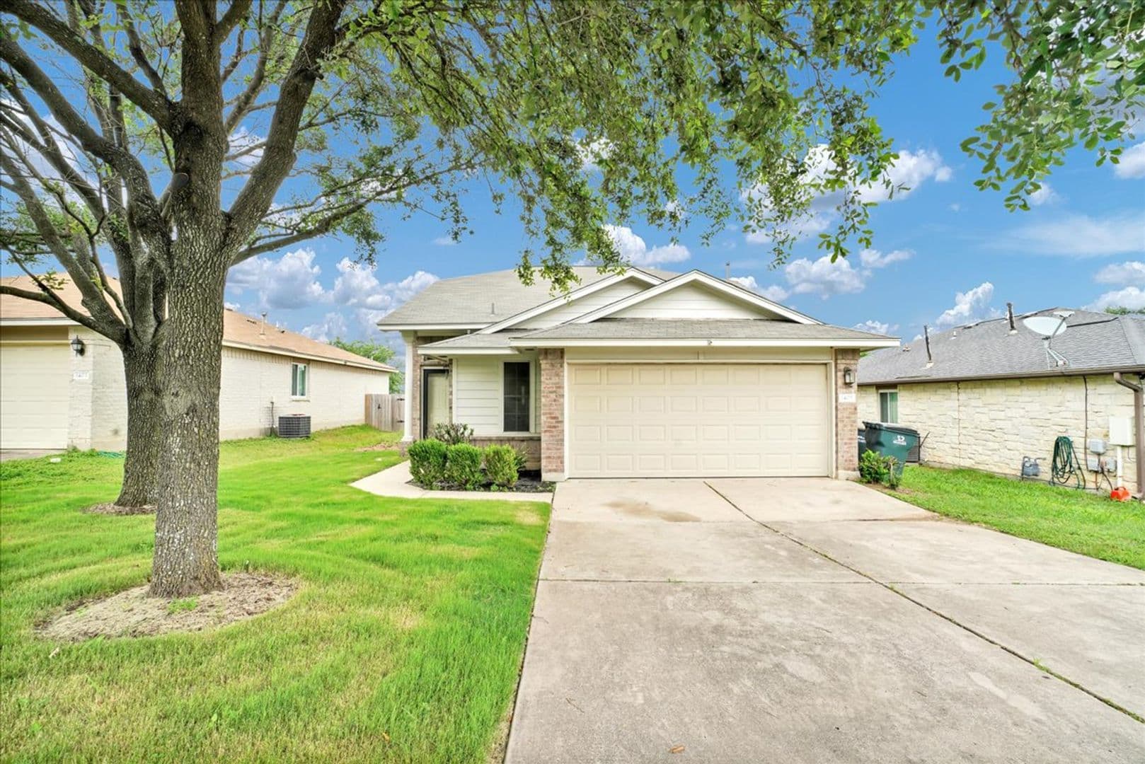 Leander House: 1405 Scottsdale Dr