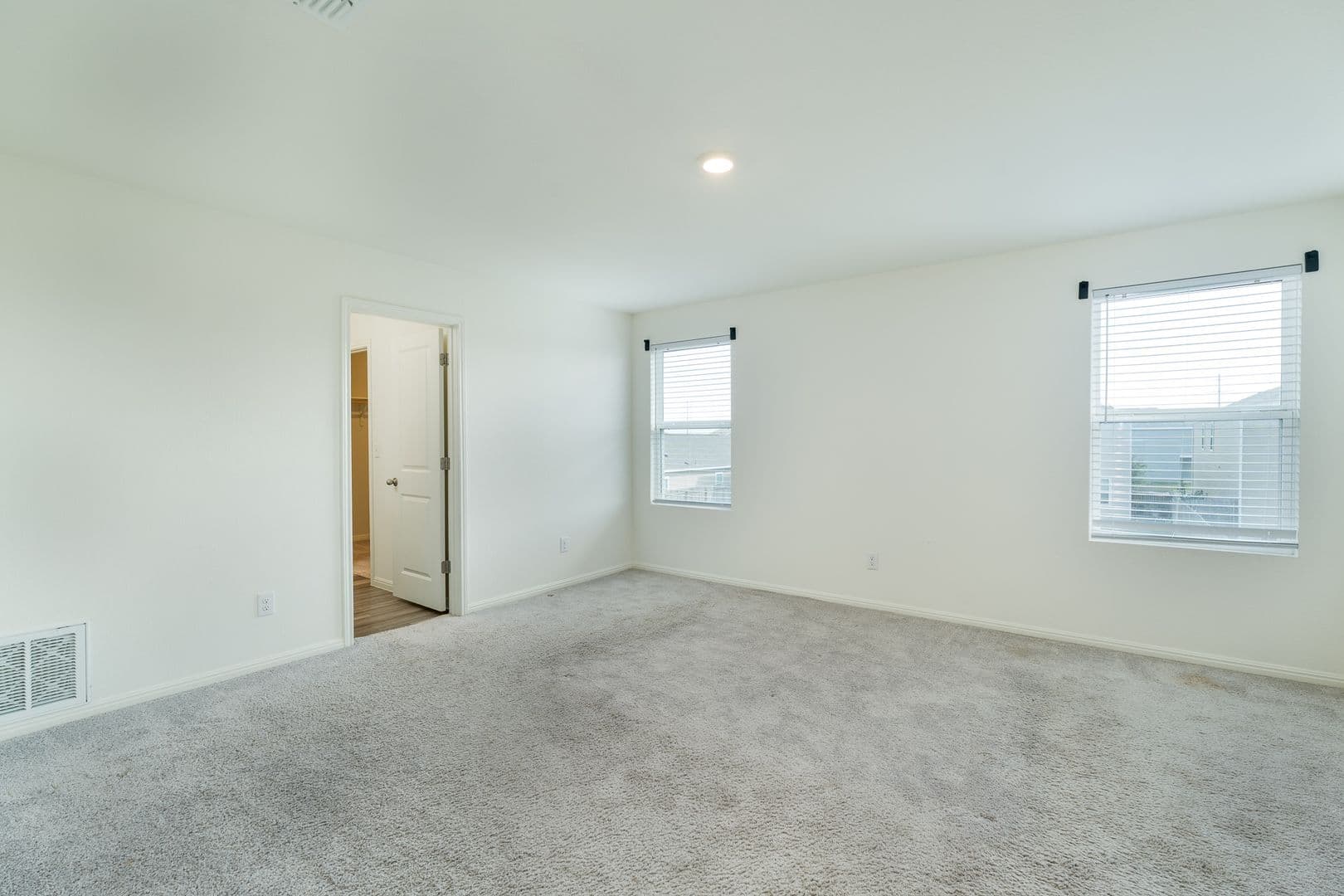 Hutto House: 243 Waterbuck Loop