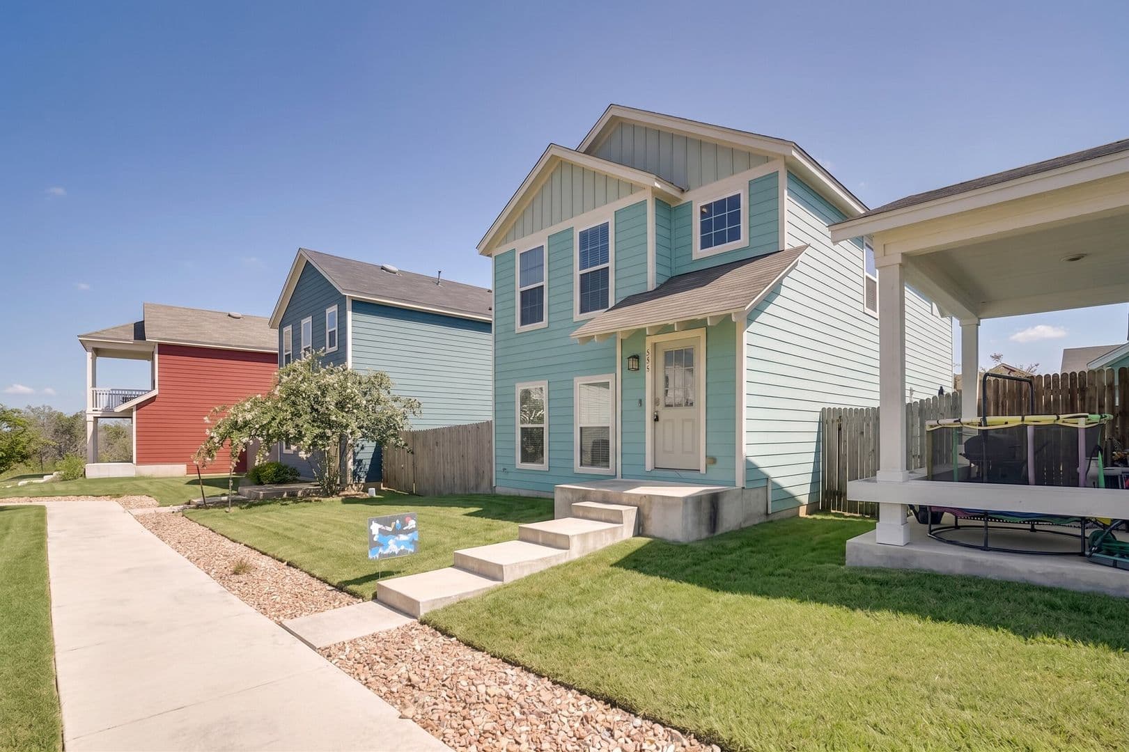 Kyle House: 576 Ferrule Drive
