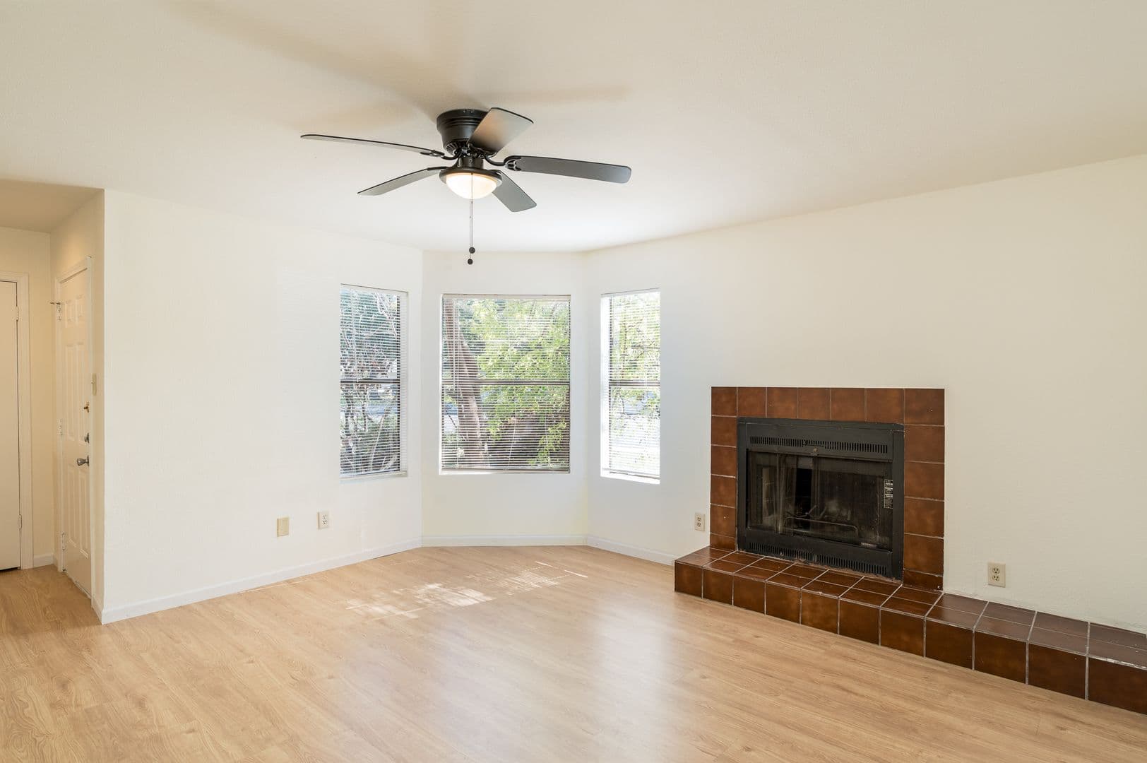 Austin Apartment: 8701 Schick Rd