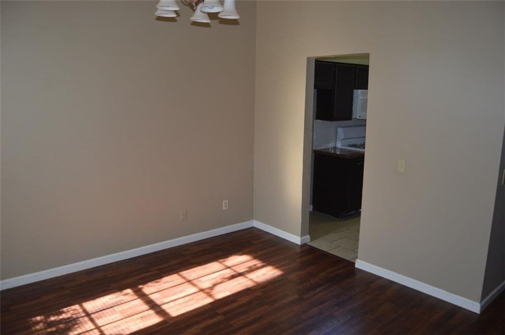 Austin House: 8312 Minnesota Lane