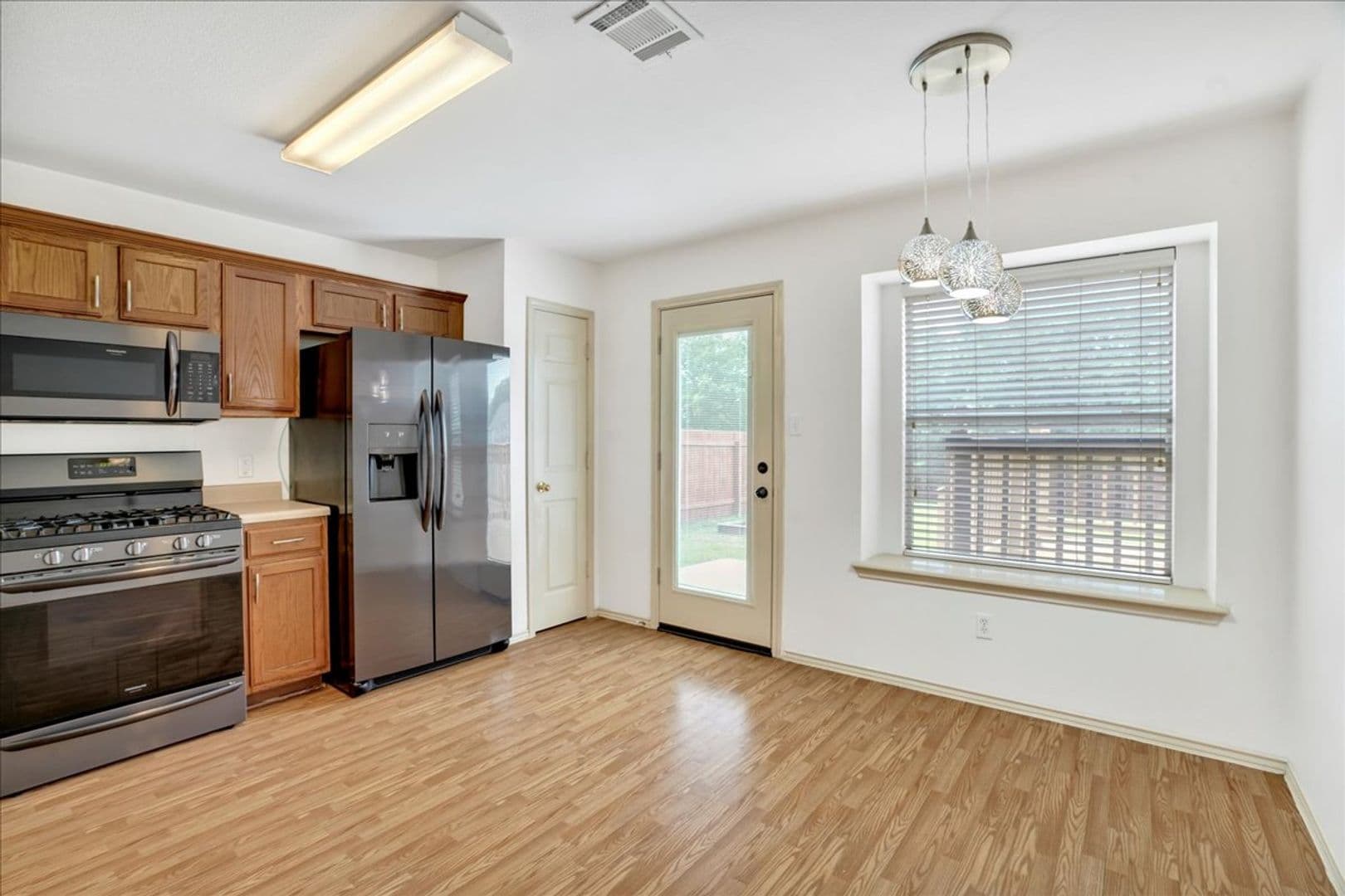 Leander House: 1405 Scottsdale Dr