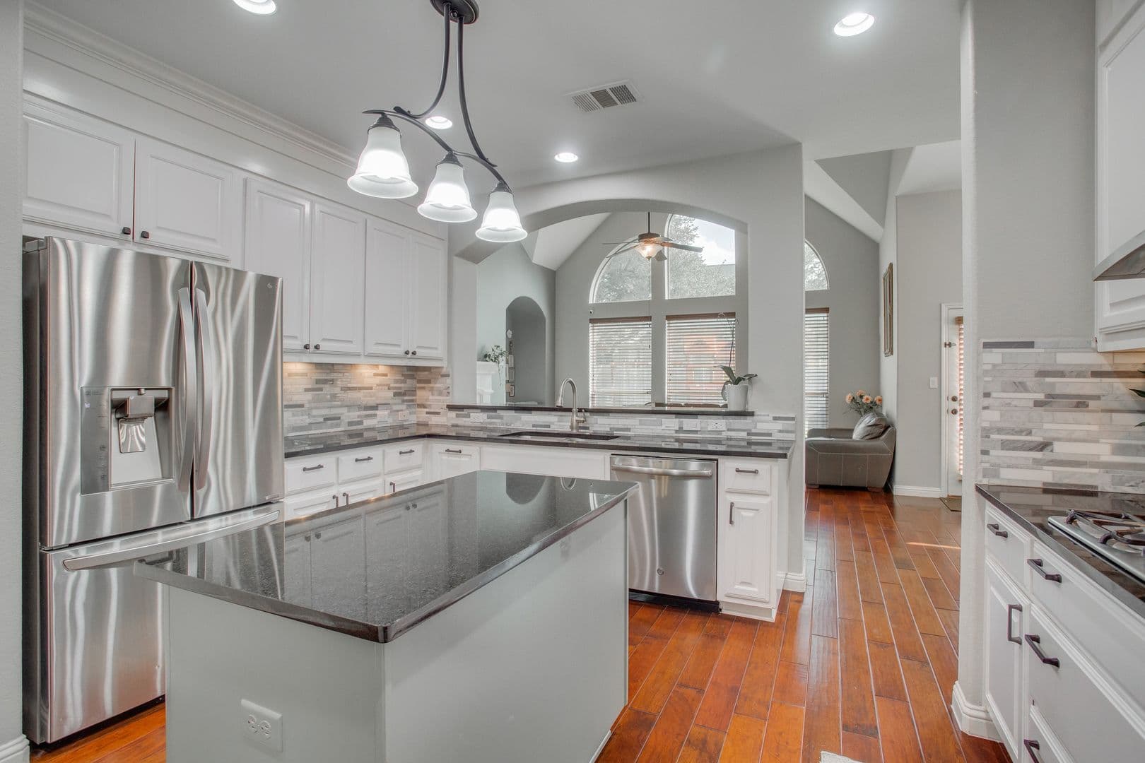 Austin House: 12221 Montclair Bend