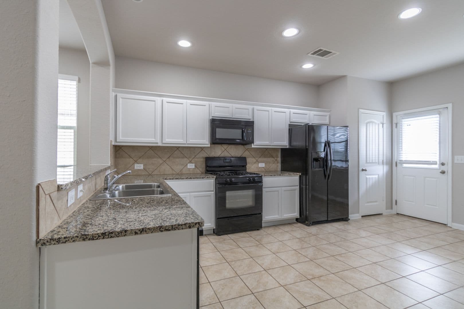 Round Rock House: 2880 Donnell Dr Unit #4101