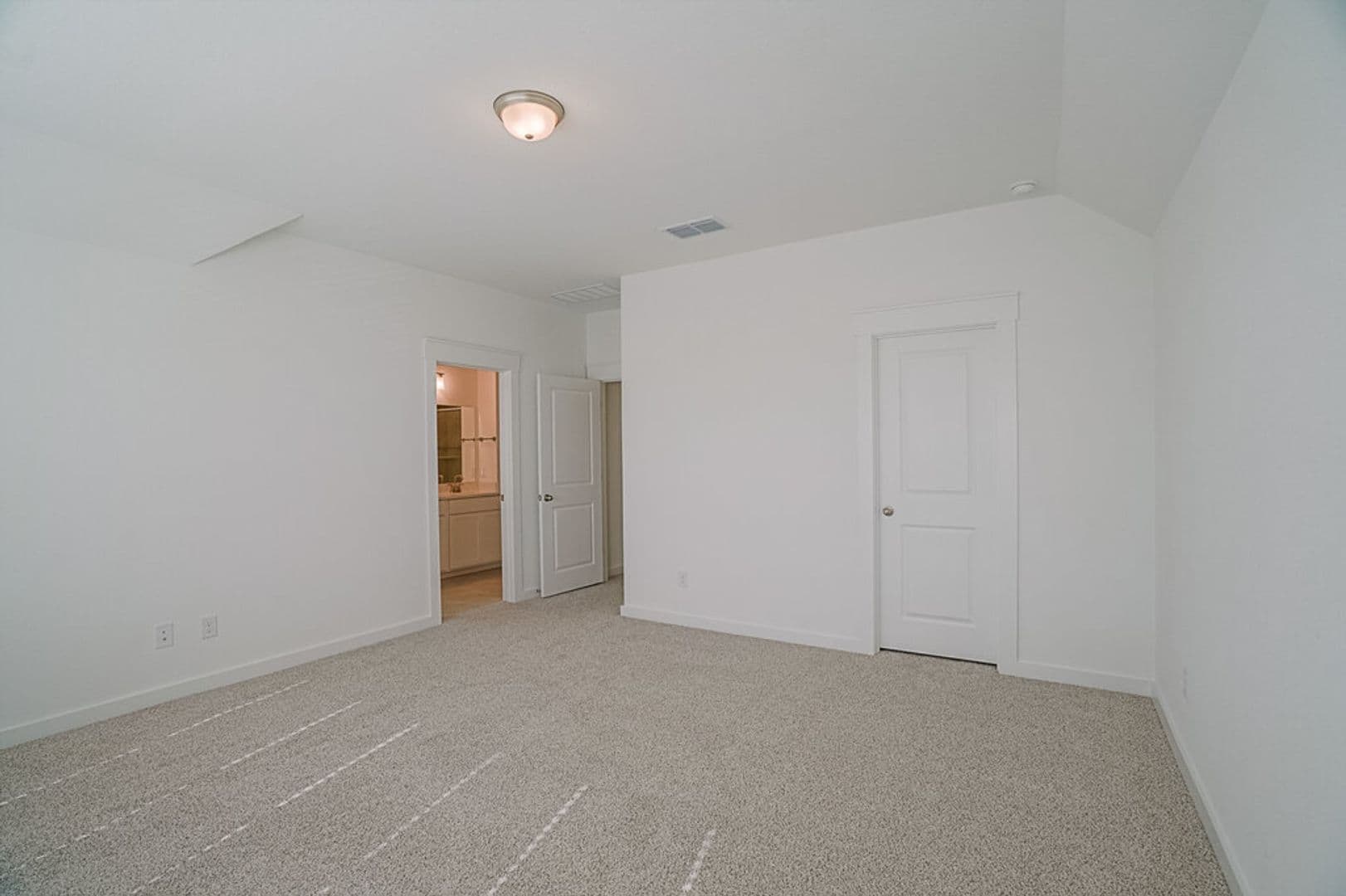 Taylor House: 124 Hartson Dr