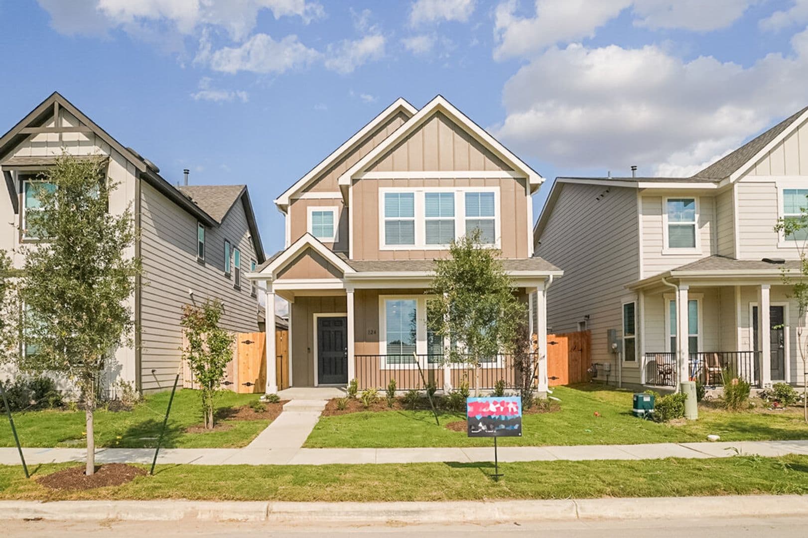 Taylor House: 124 Hartson Dr