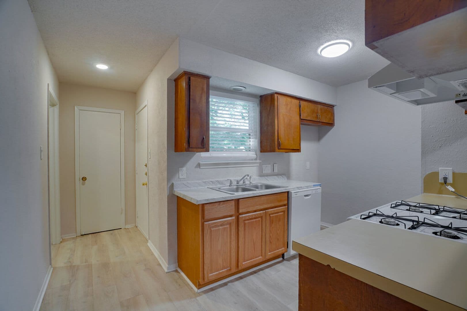 Round Rock Apartment: 1206 Westcott Dr