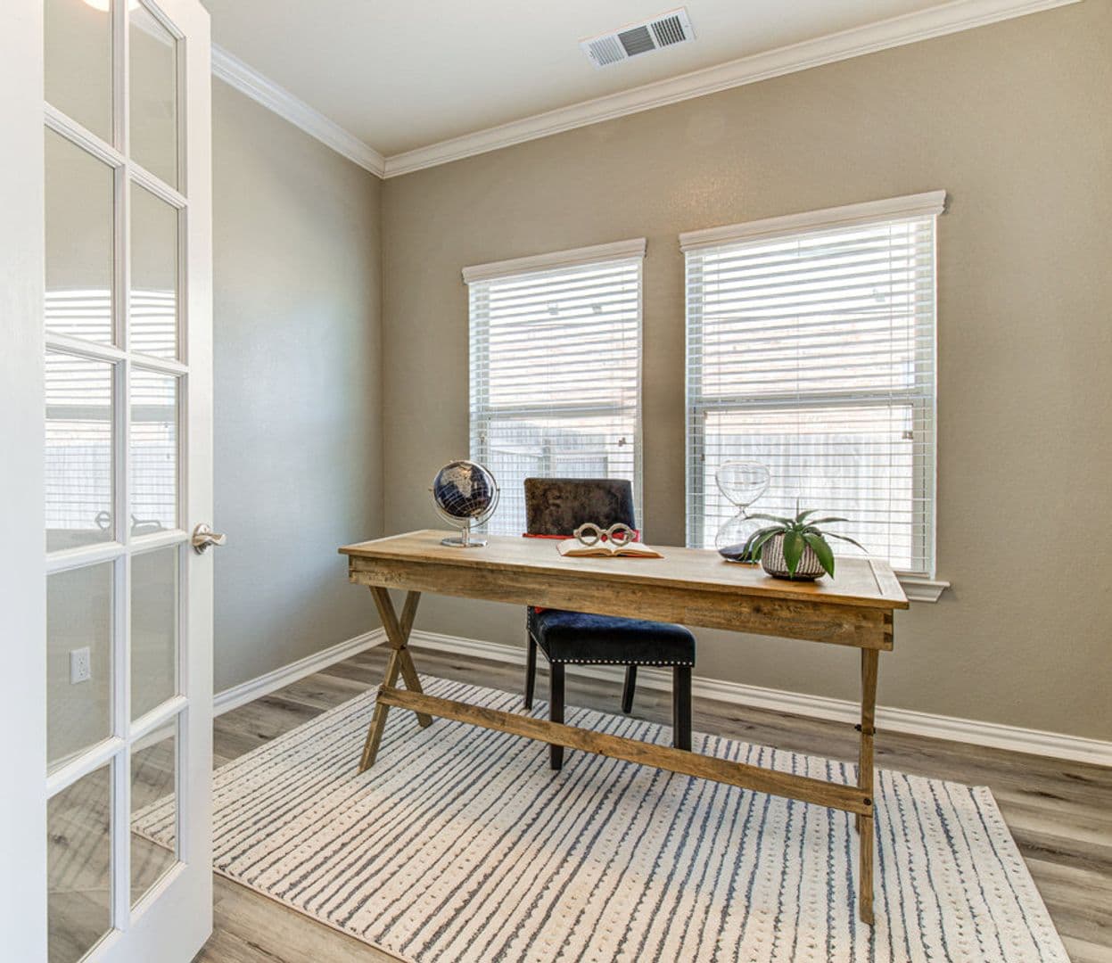 Leander House: 508 Nogales Ln