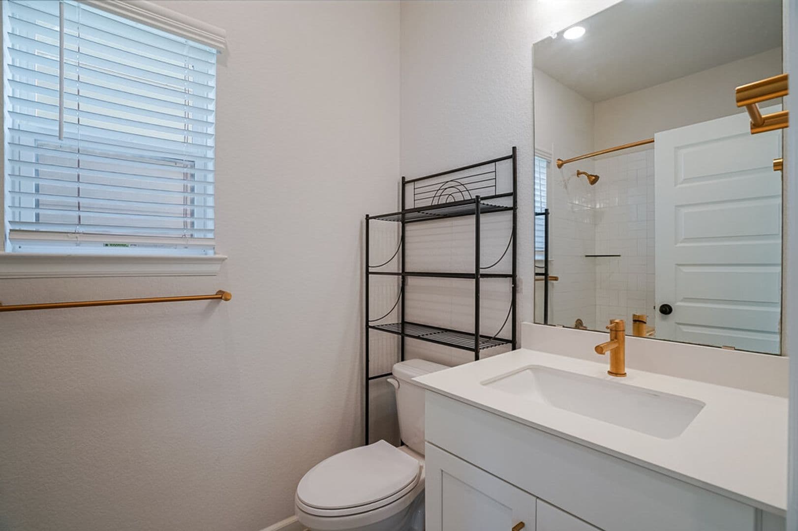 Austin House: 13617 Defiance Pass #136