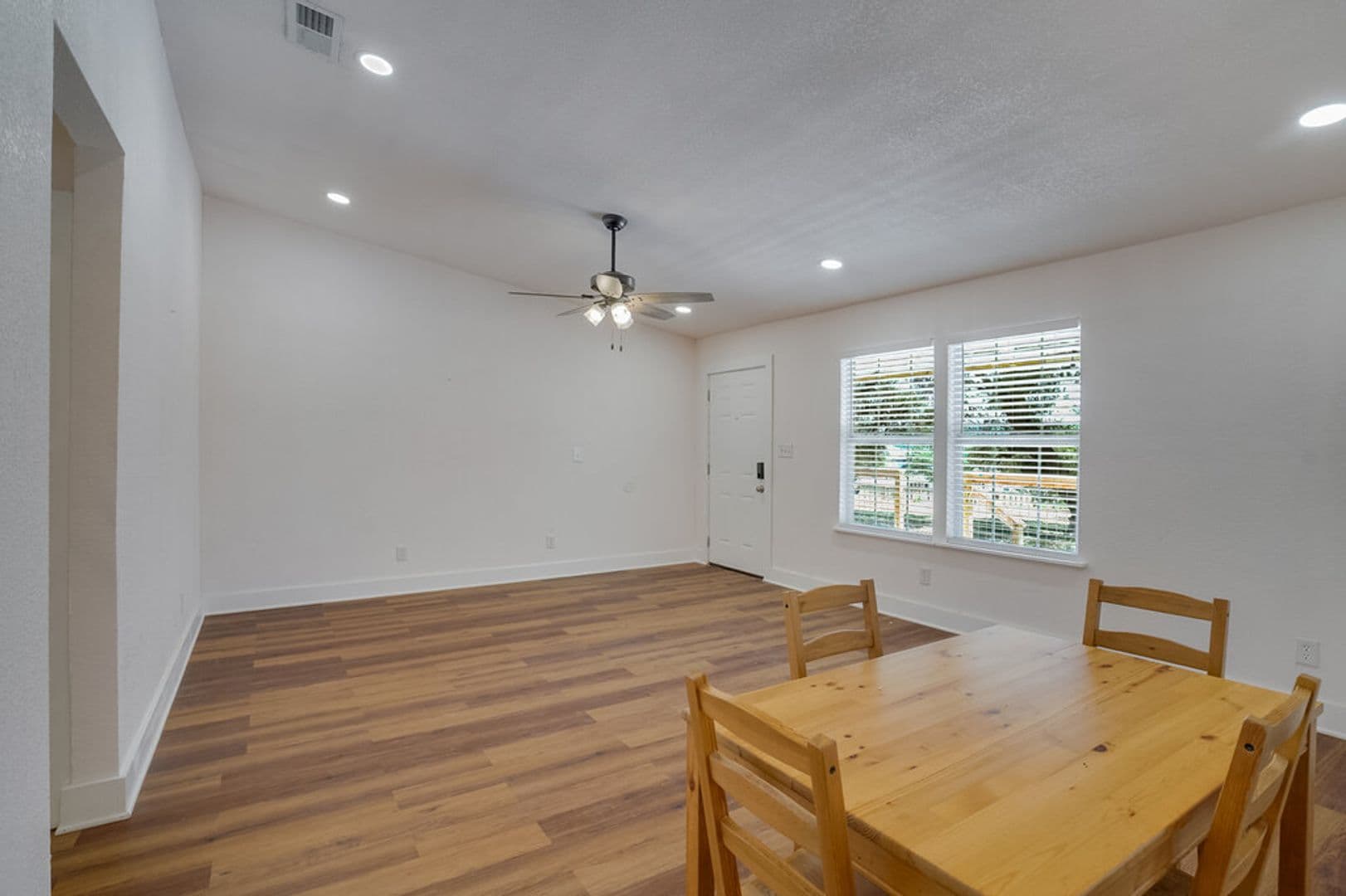 Leander House: 23393 Nameless Rd Unit #163