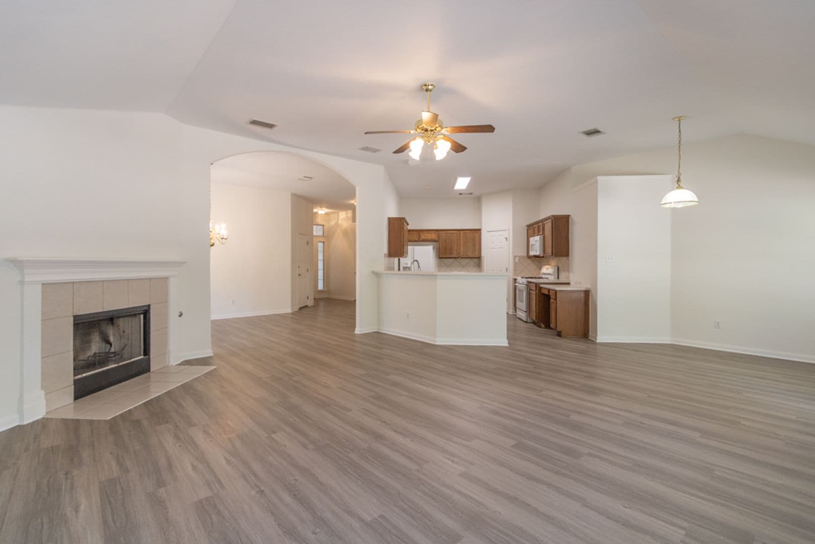 Round Rock House: 1010 Klondike Loop