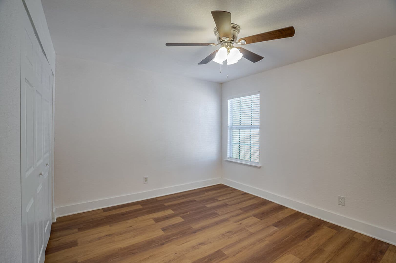 Leander House: 23393 Nameless Rd Unit #163