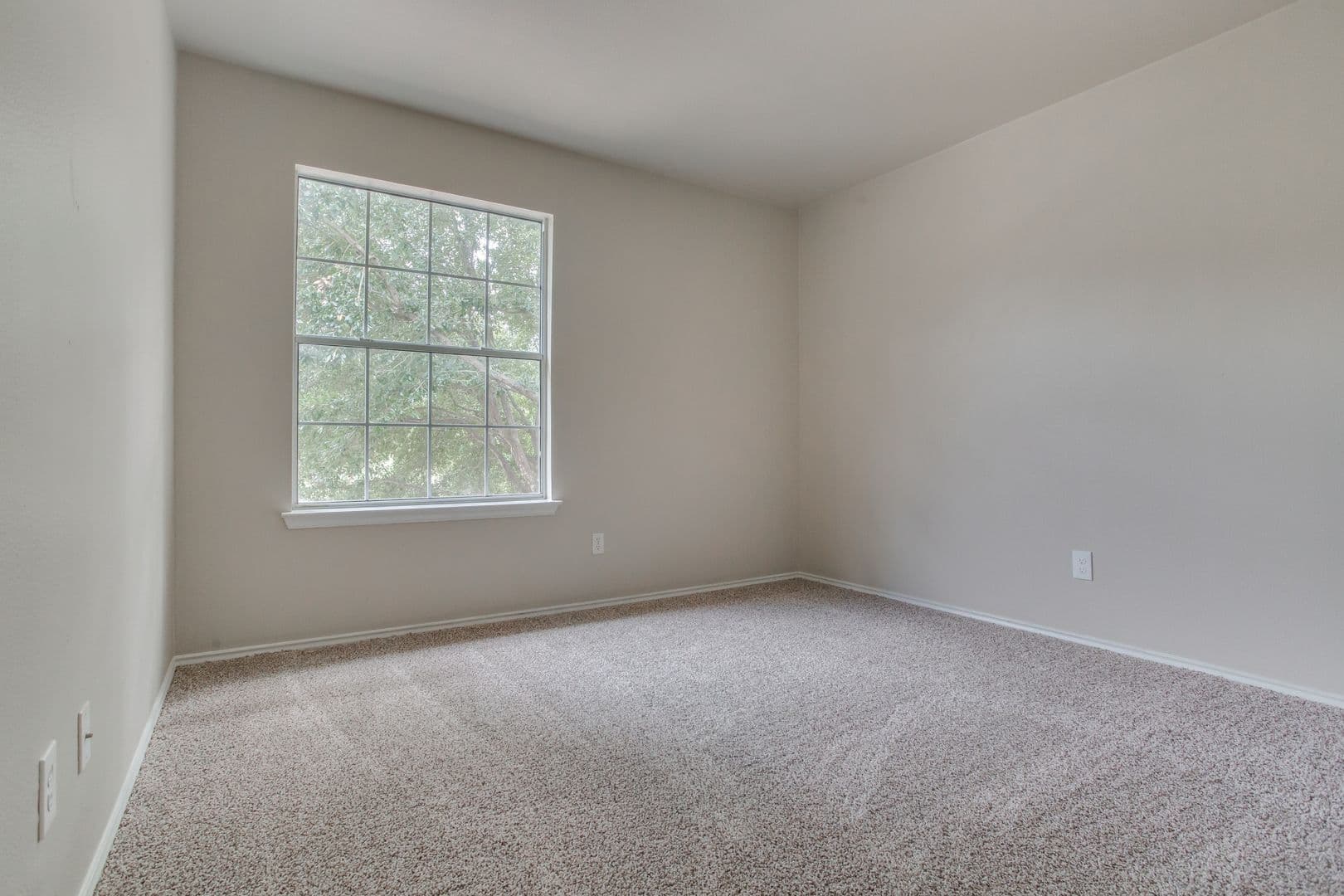 Austin House: 1400 Sir Thopas Trail