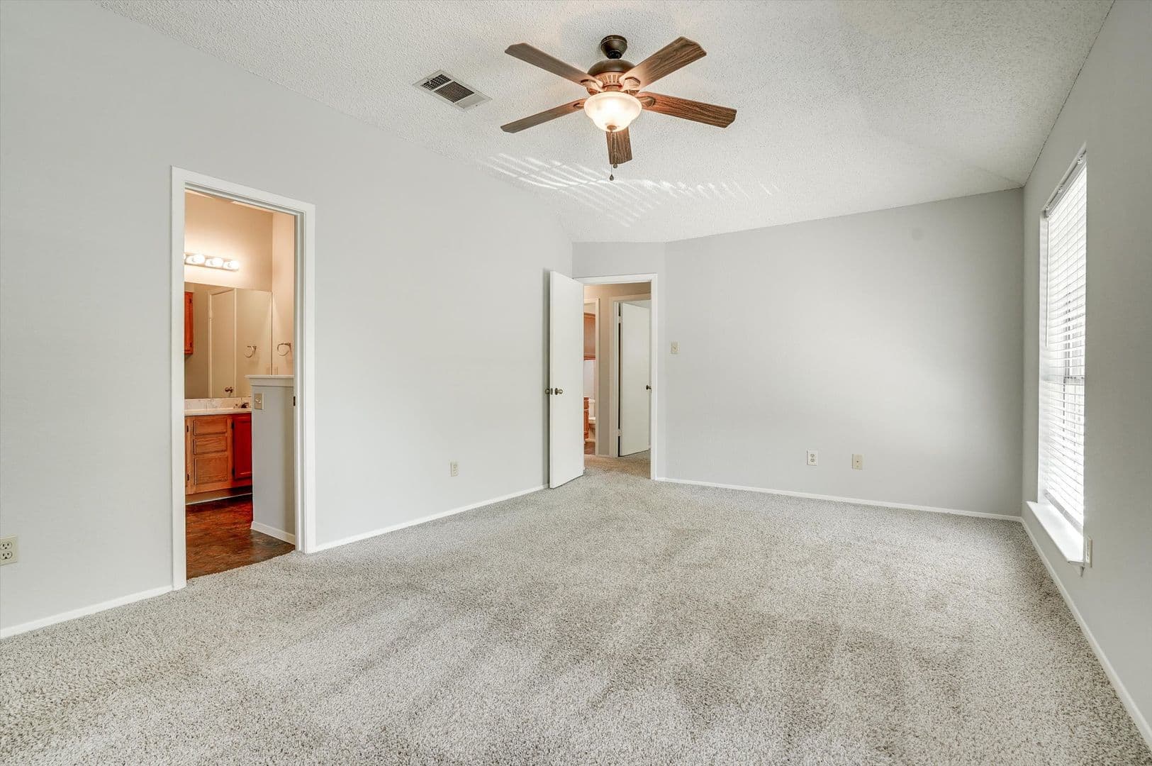 Austin House: 12716 Margit Dr
