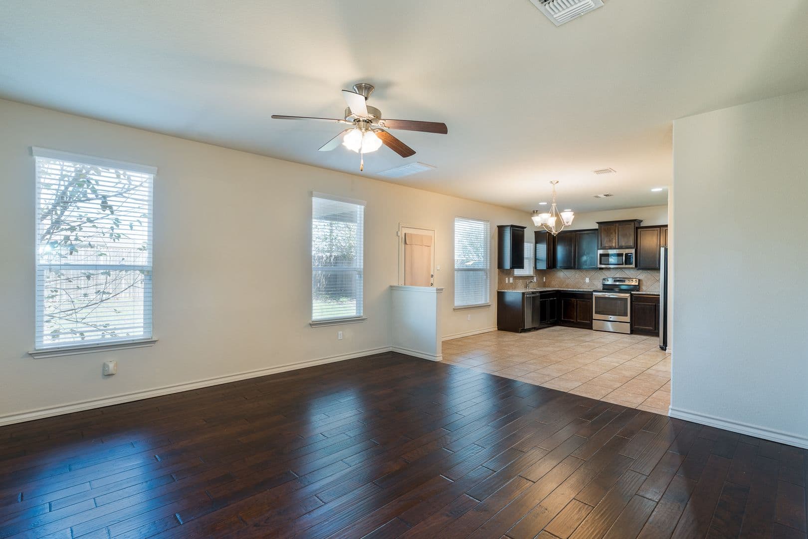 Jarrell House: 201 Geode Lane