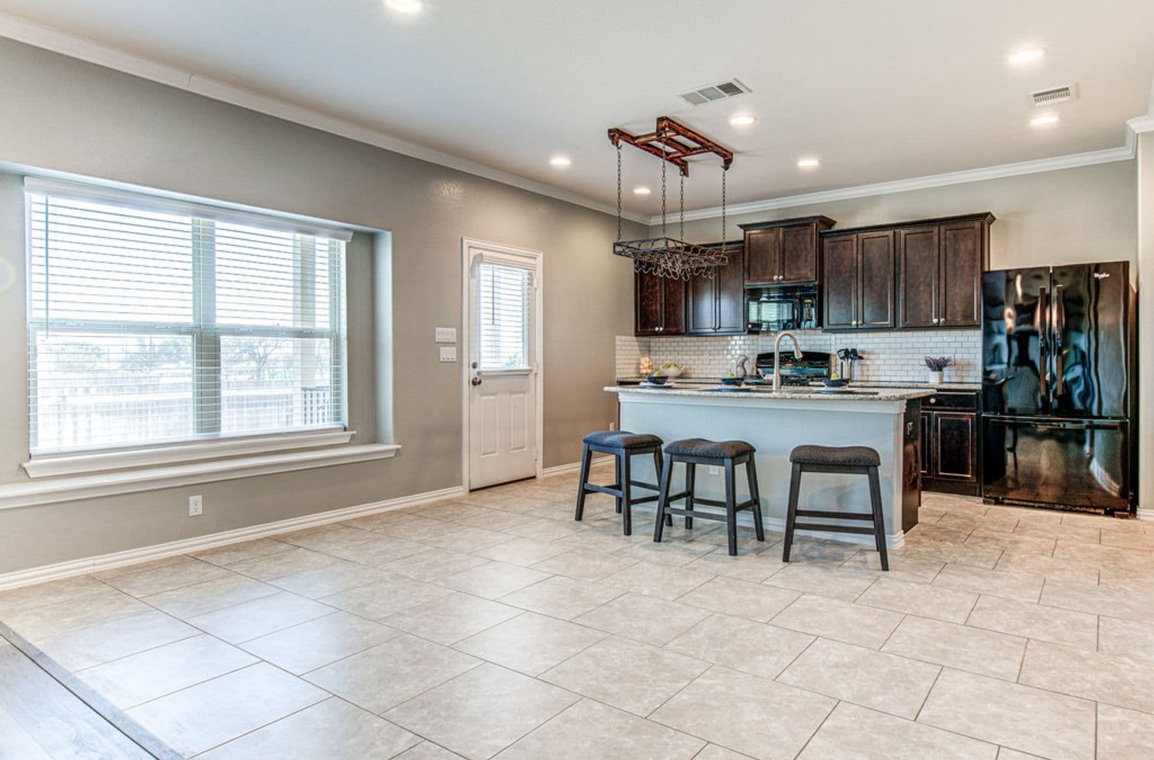 Leander House: 508 Nogales Ln