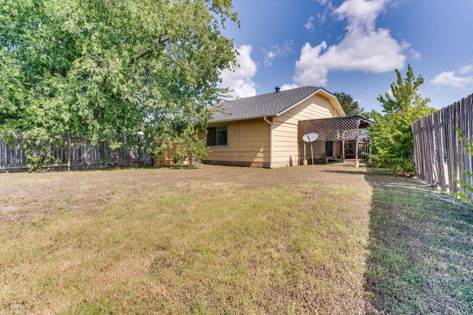 Round Rock House: 601 Misty Morning Way Unit #B