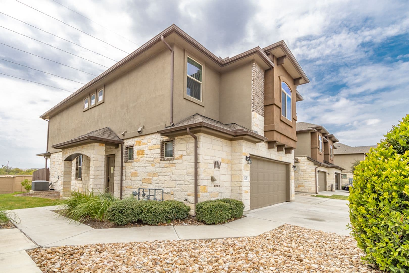 Round Rock House: 2880 Donnell Dr Unit #4101