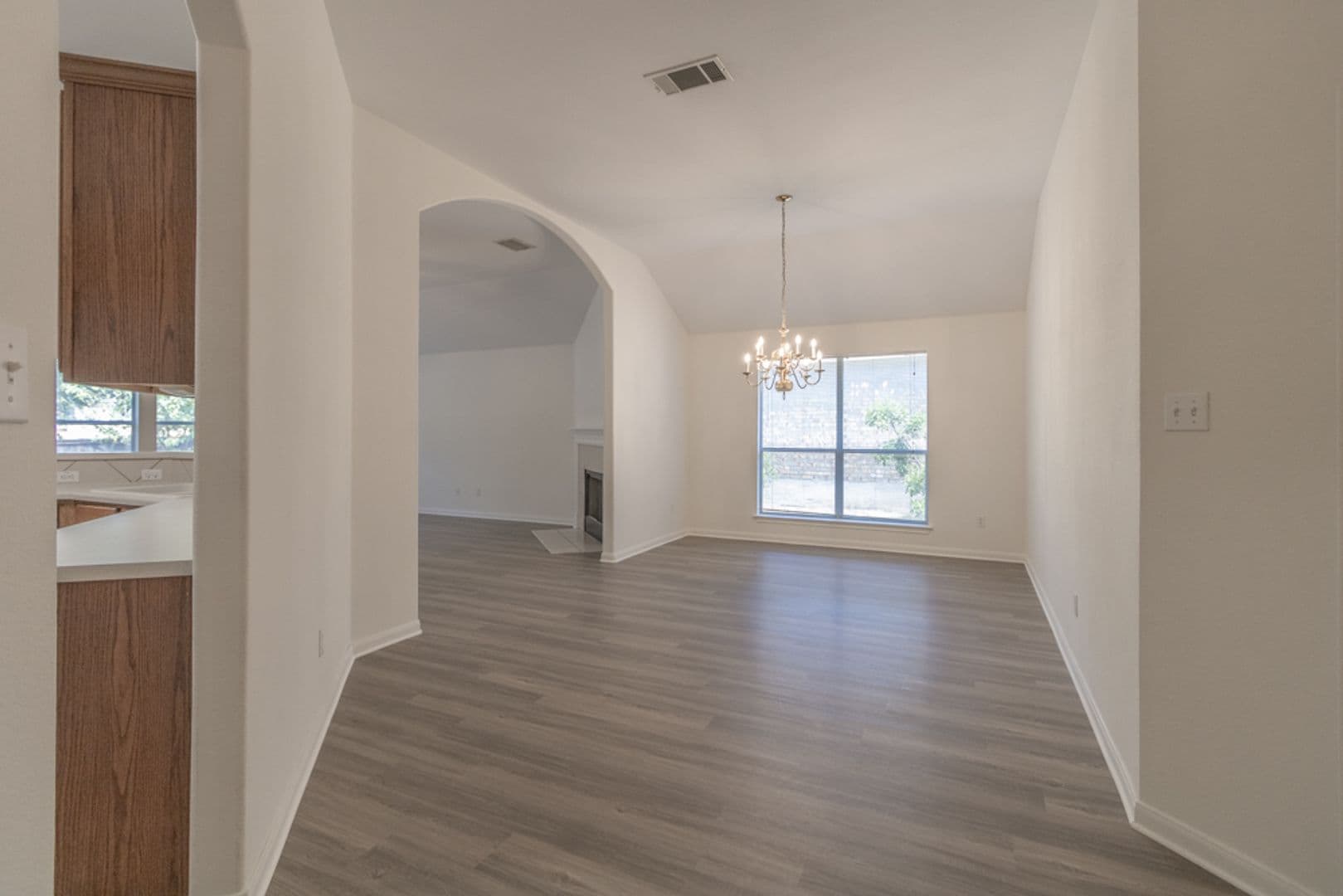Round Rock House: 1010 Klondike Loop