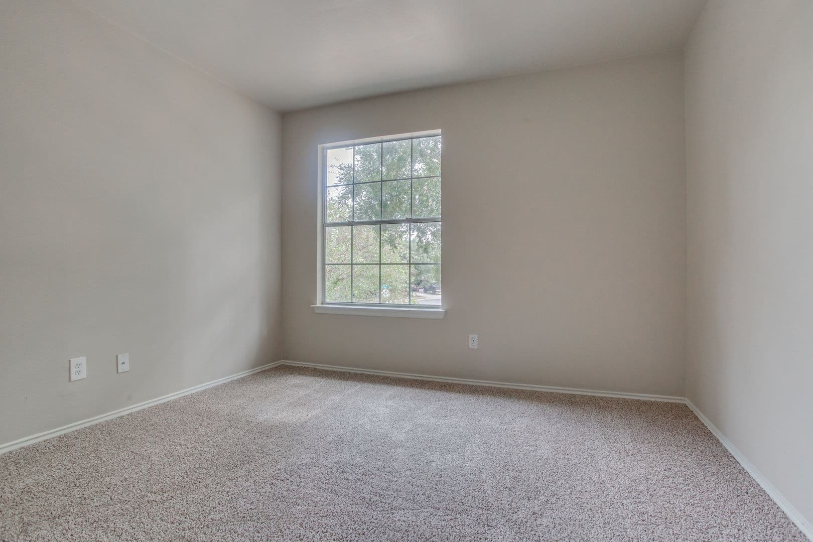 Austin House: 1400 Sir Thopas Trail