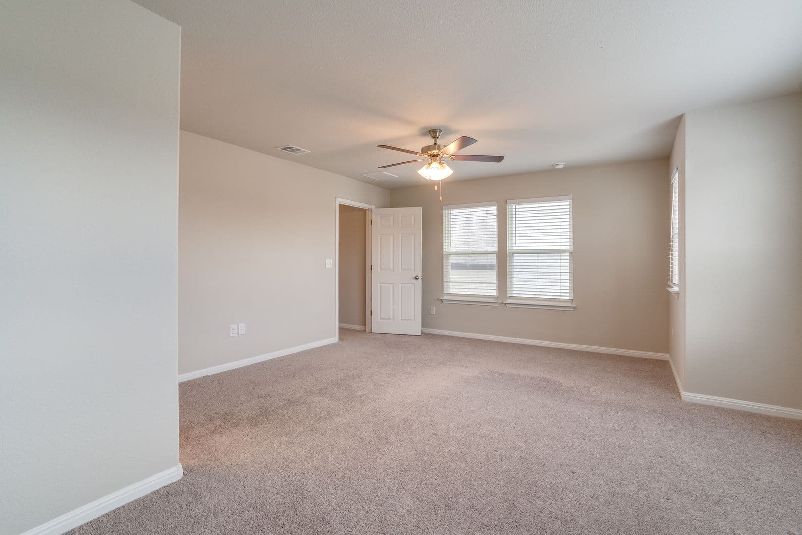 Leander House: 237 Hauser Drive