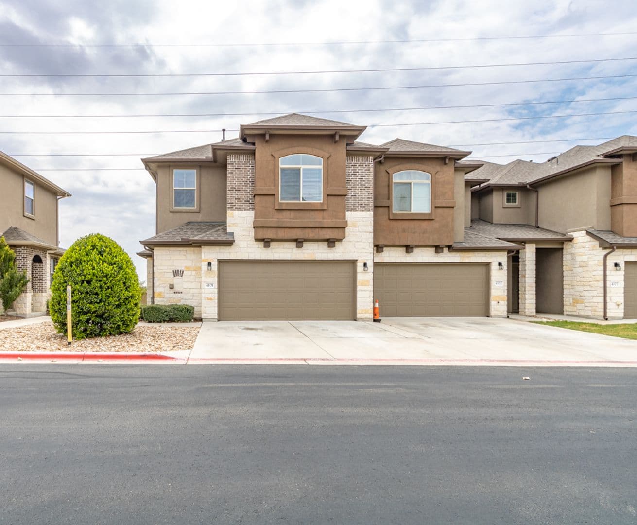 Round Rock House: 2880 Donnell Dr Unit #4101