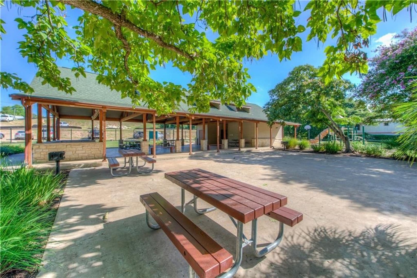 Austin House: 12221 Montclair Bend