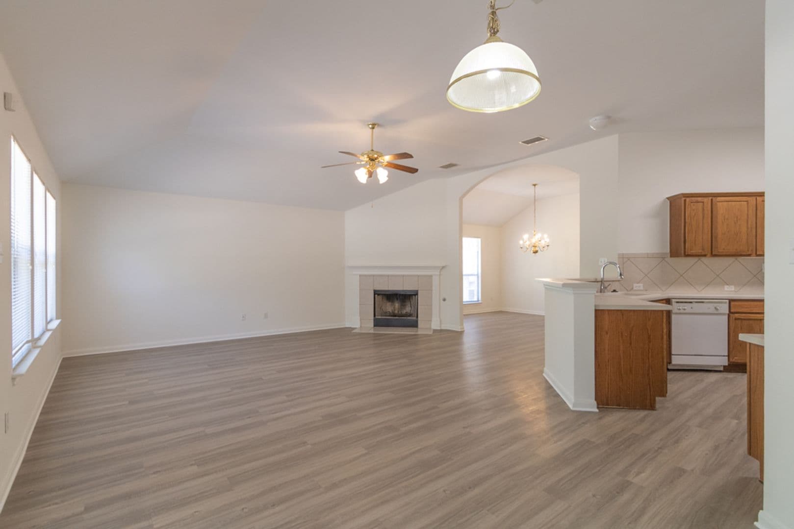 Round Rock House: 1010 Klondike Loop