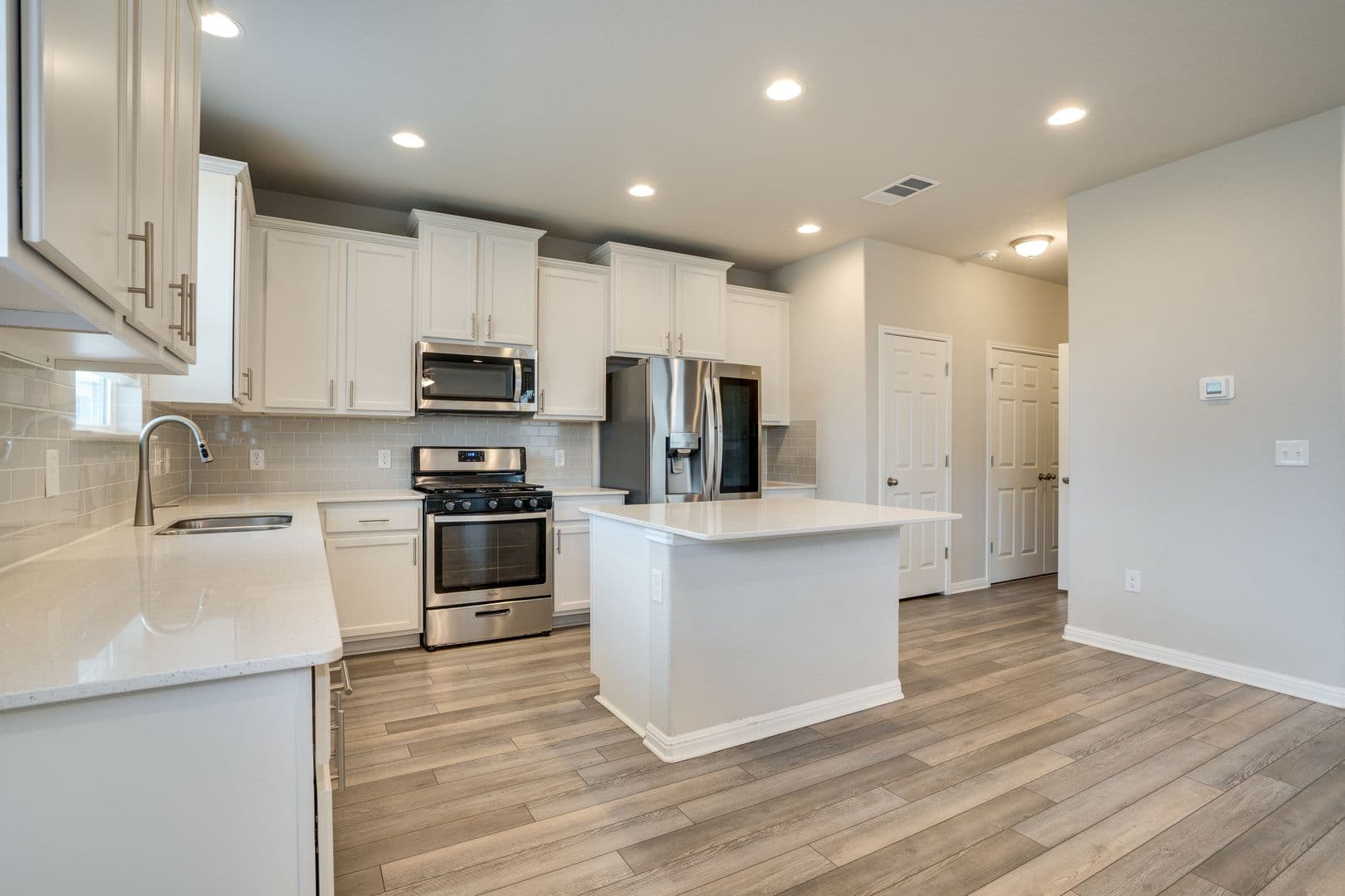 Leander House: 237 Hauser Drive