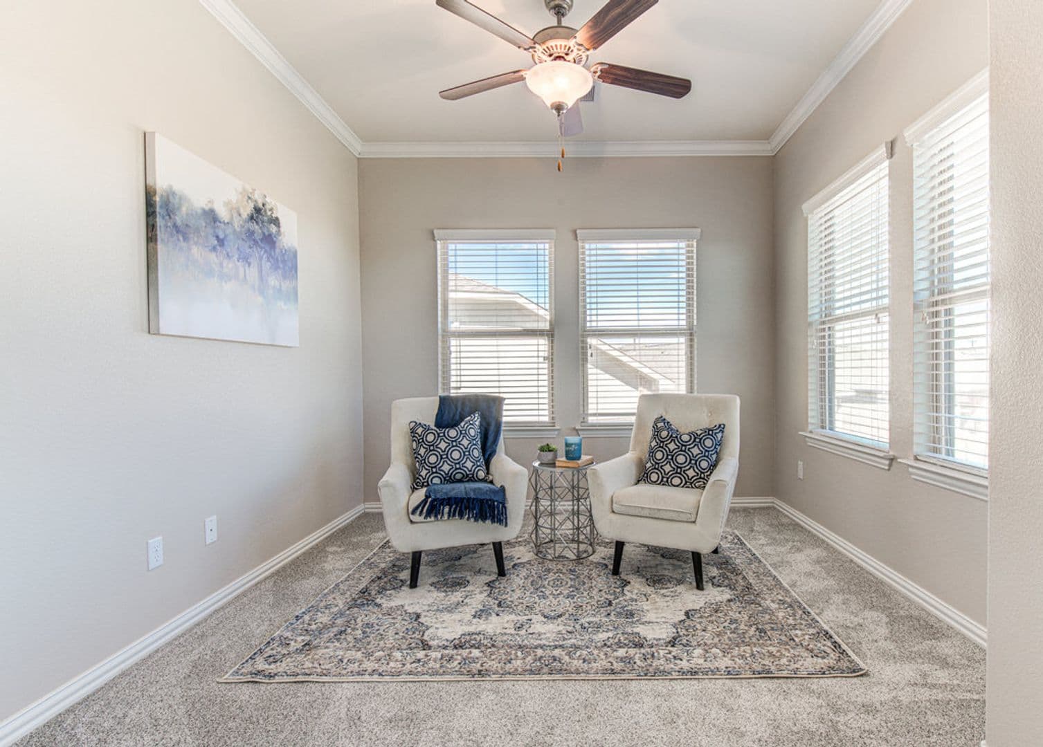 Leander House: 508 Nogales Ln