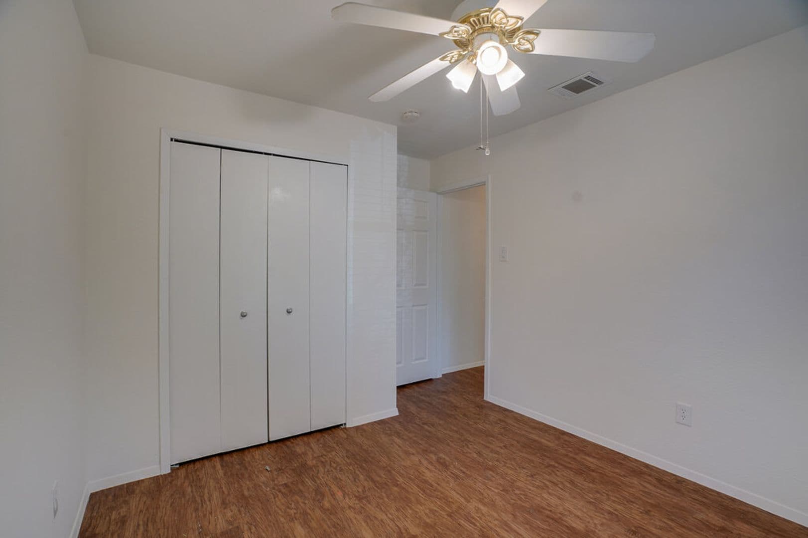 Austin House: 7100 Barnsdale Way - BAR