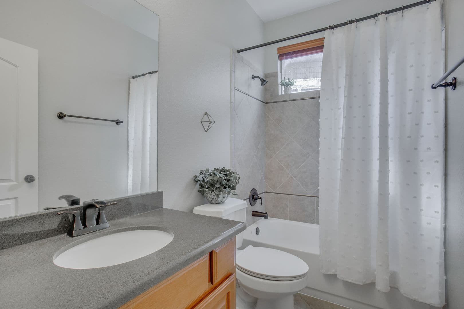 Austin House: 12221 Montclair Bend
