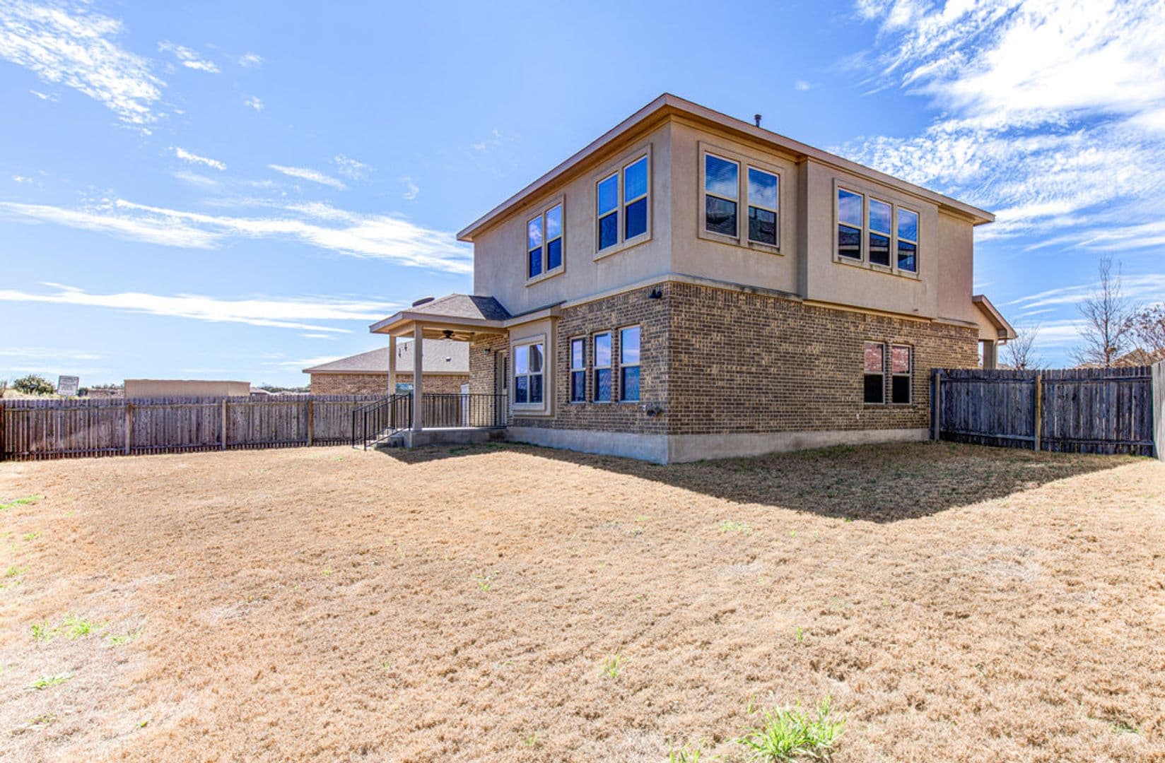 Leander House: 508 Nogales Ln