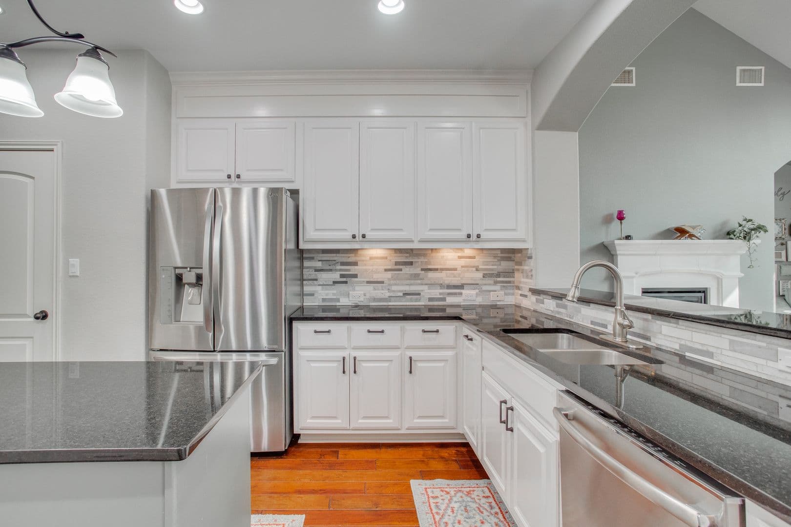 Austin House: 12221 Montclair Bend