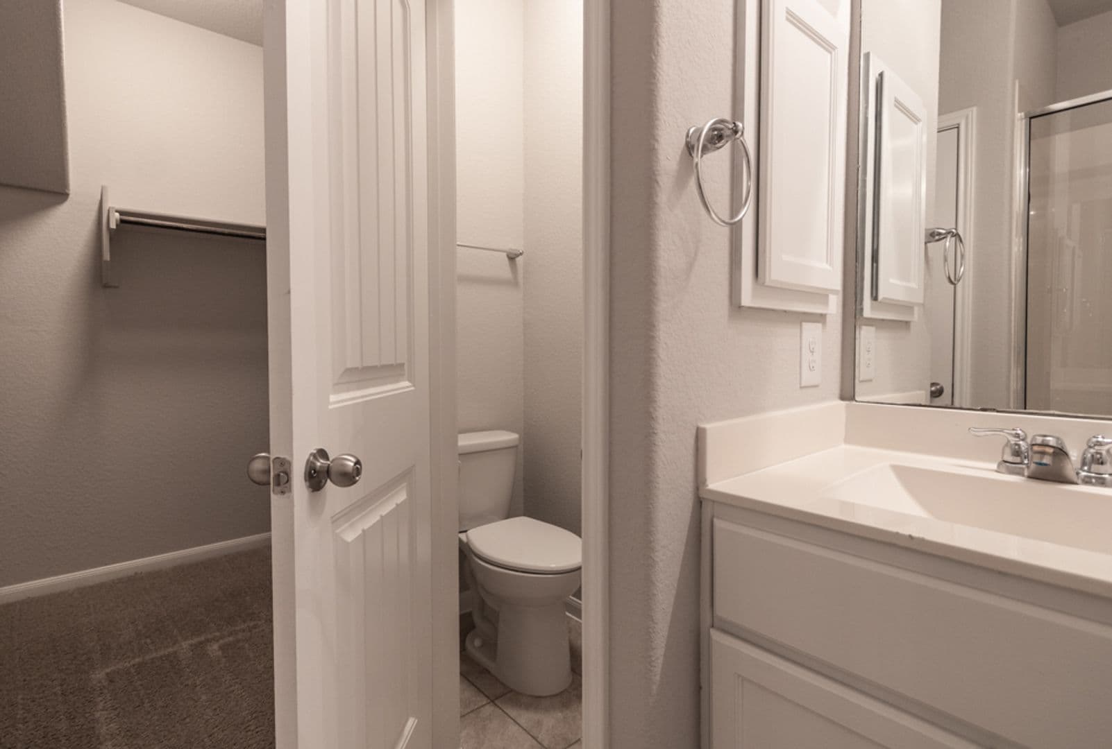 Round Rock House: 2880 Donnell Dr Unit #4101
