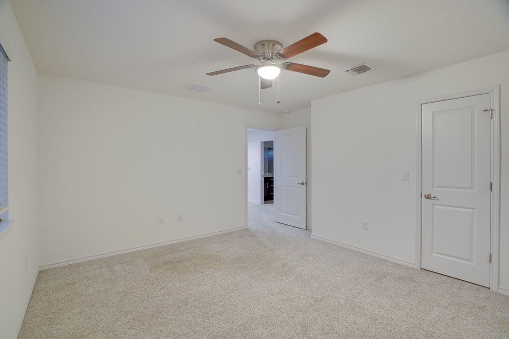 Austin House: 9015 Looksee Lane