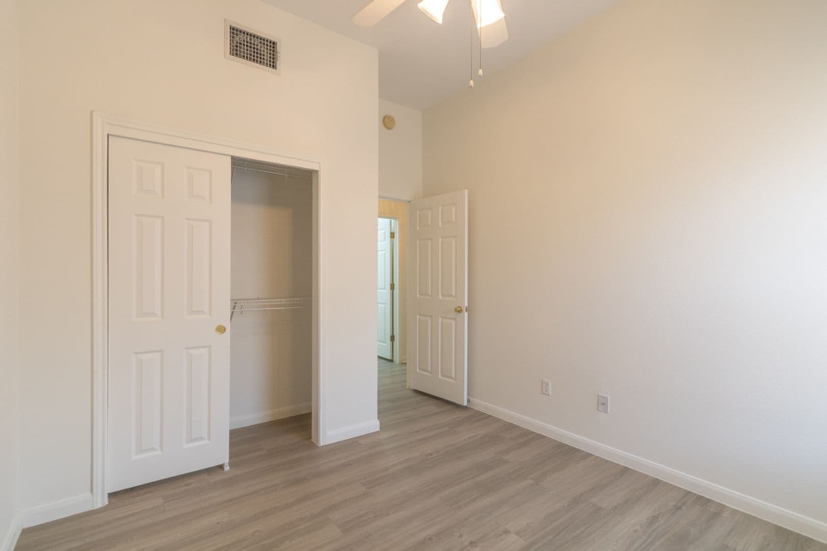 Round Rock House: 1010 Klondike Loop