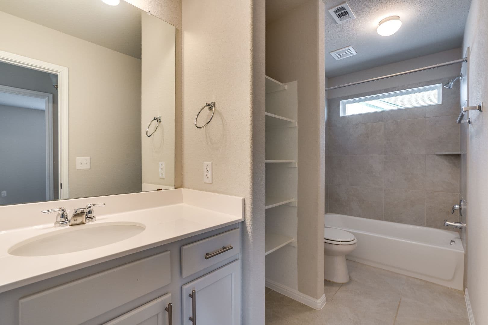 Leander House: 237 Hauser Drive