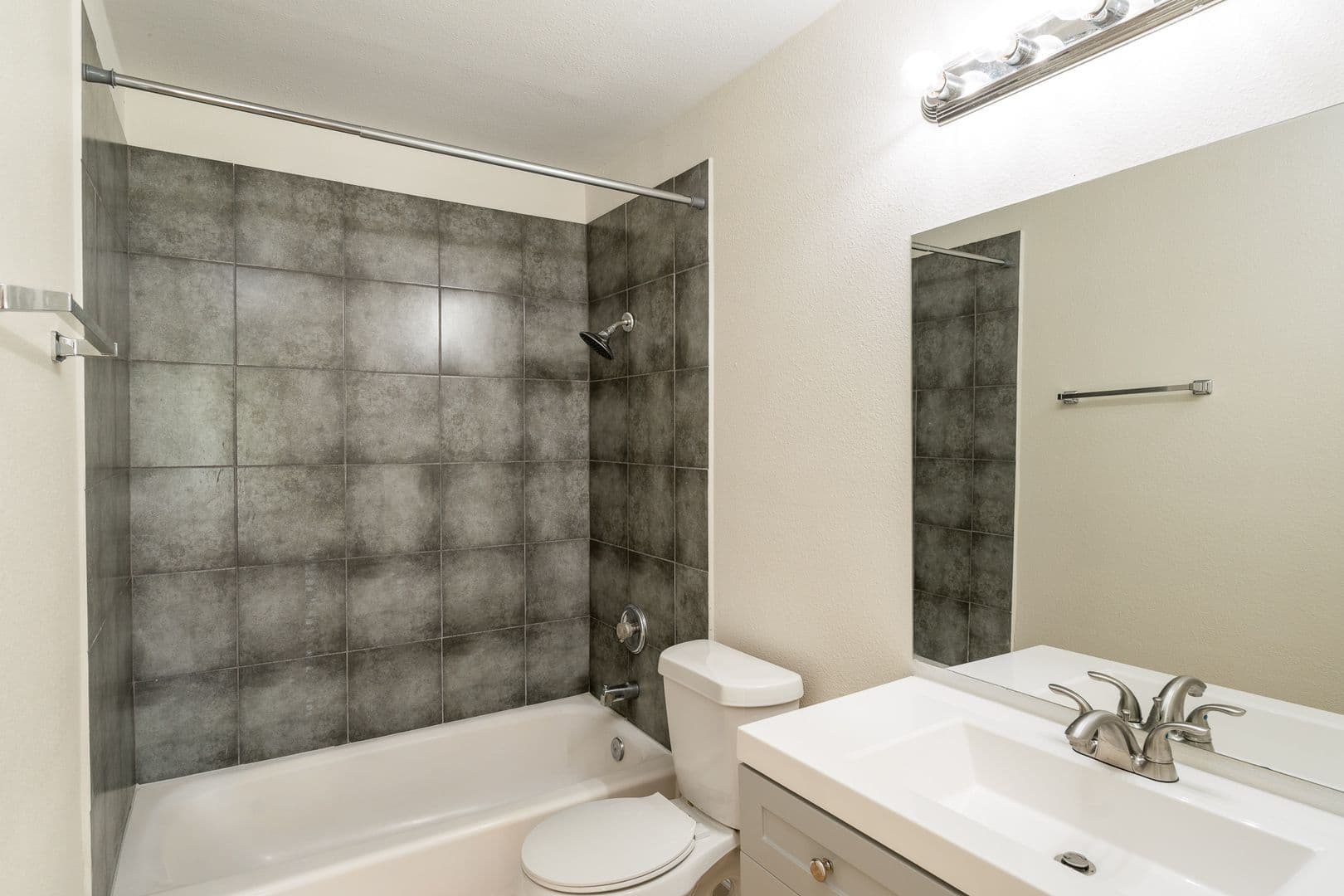 Austin Apartment: 8701 Schick Rd