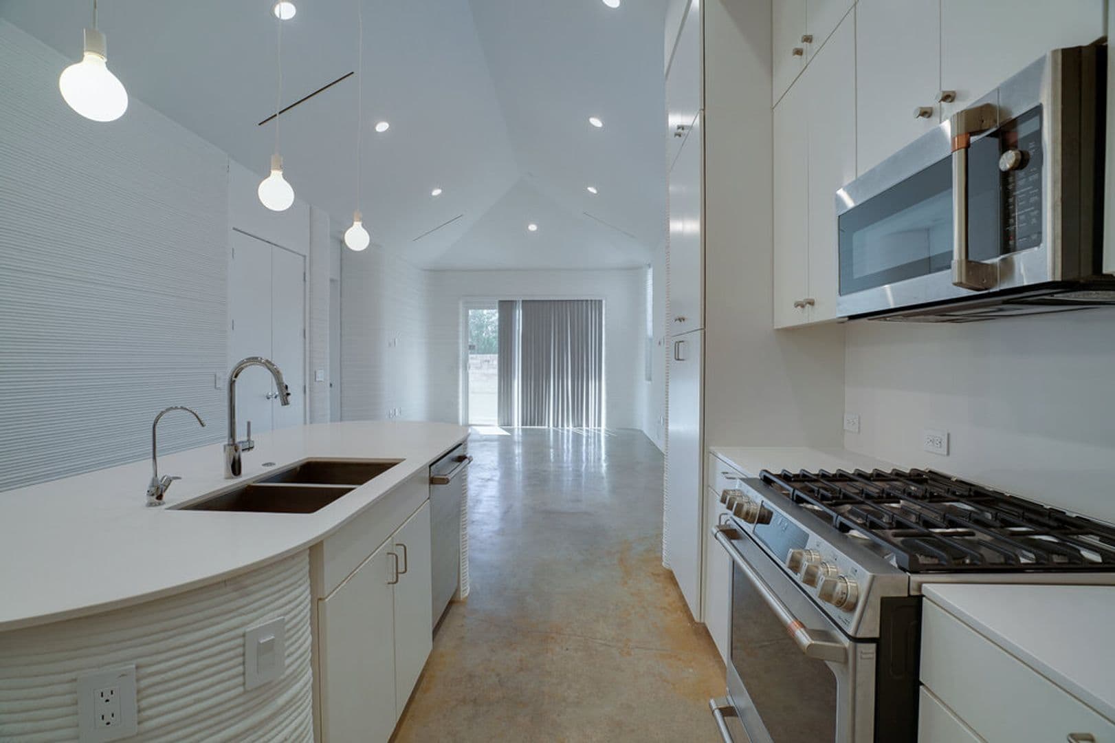 Georgetown House: 304 Painted Sunset Dr