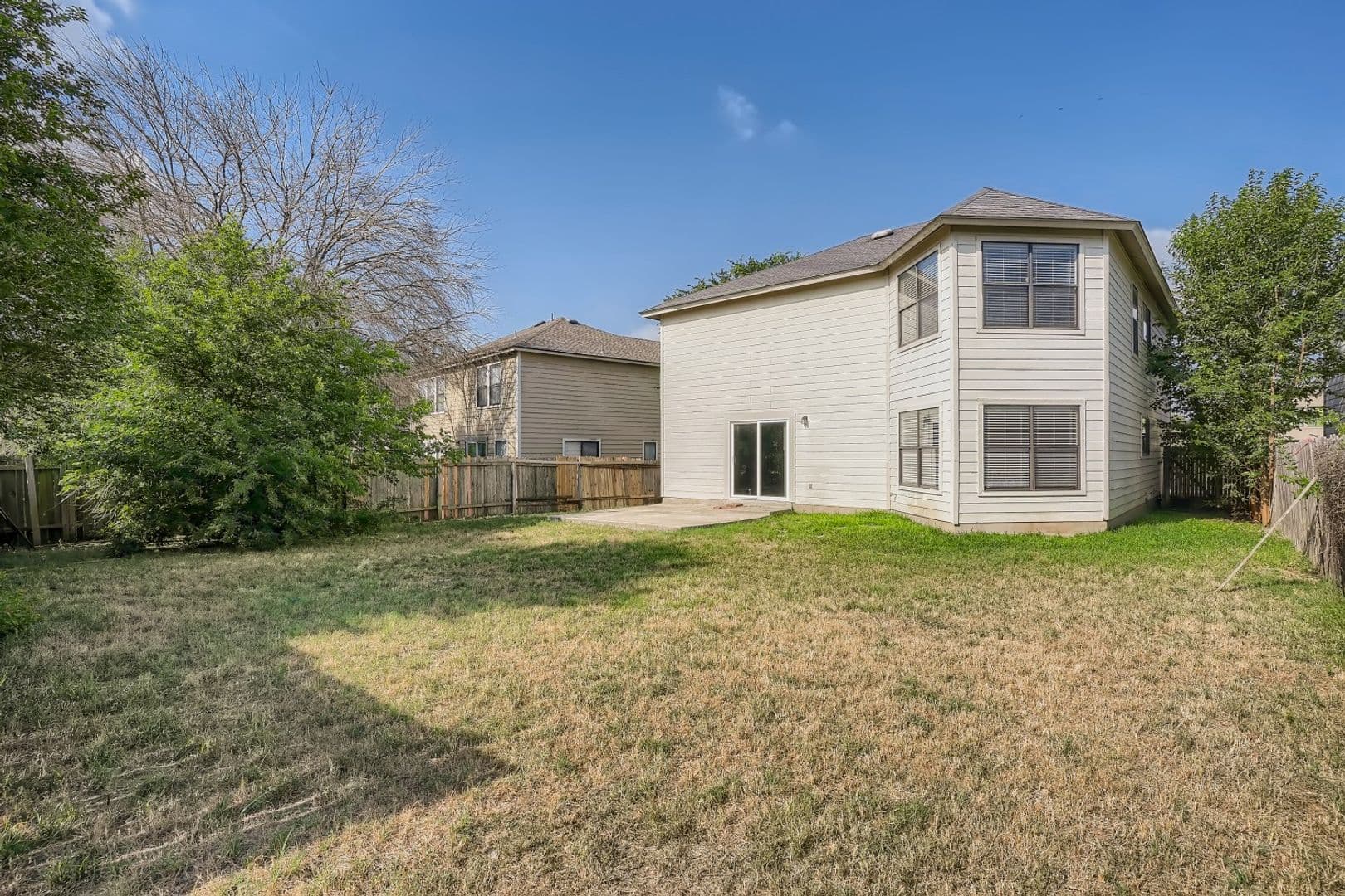 Round Rock House: 1211 Champion Dr