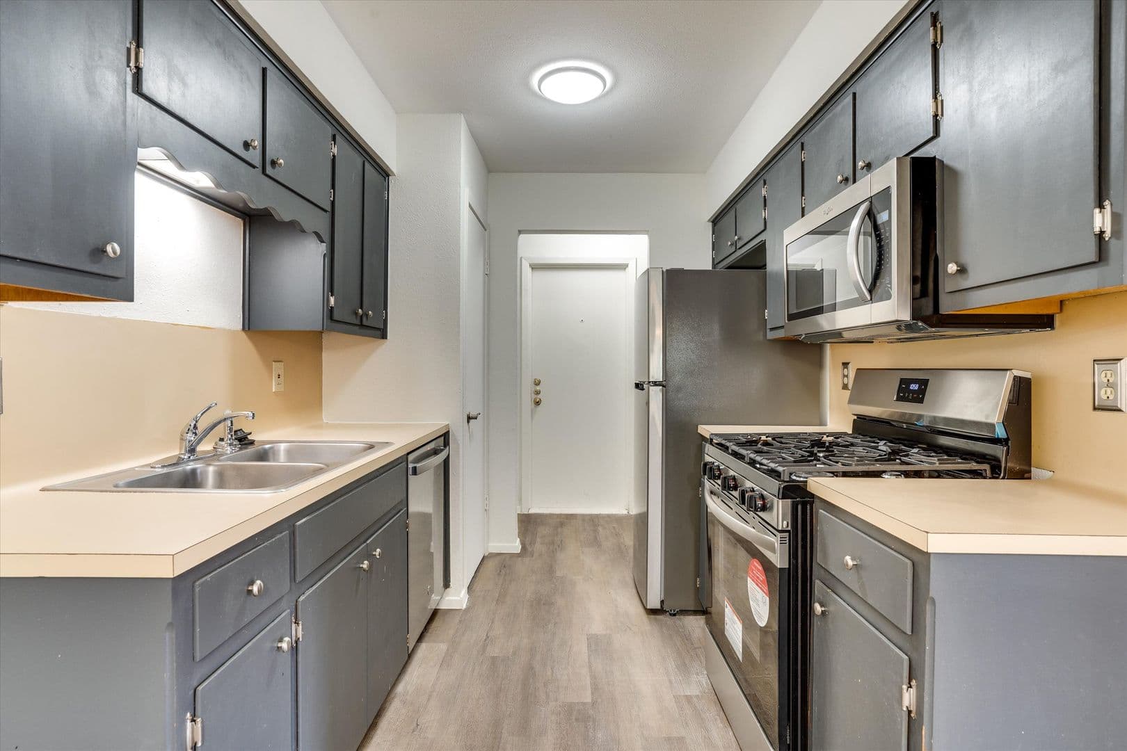 Round Rock House: 601 Misty Morning Way Unit #B